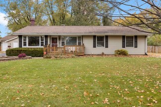 1622 Millicent Dr, Machesney Park, IL 61115
