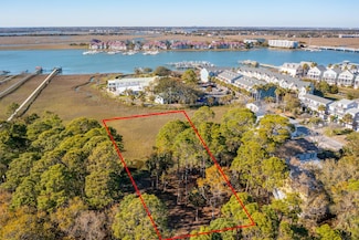 290 Shadow Race Ln, Folly Beach, SC 29439