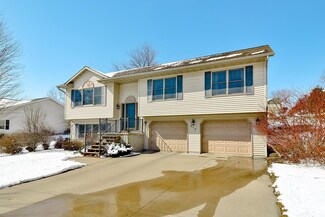 410 Perimeter Rd, Mount Horeb, WI 53572
