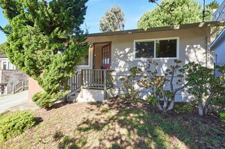 725 Rockaway Beach Ave, Pacifica, CA 94044