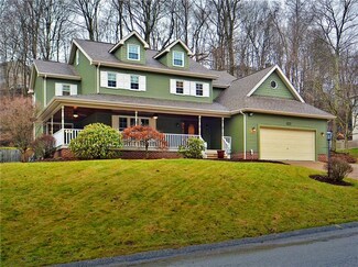 6017 Deer Run Dr, Trafford, PA 15085