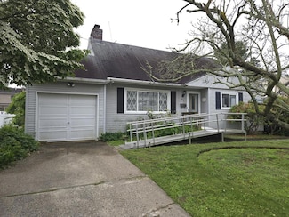 65 Birchfield Ave, Babylon, NY 11702