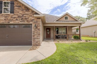 105 Highland Point Dr, Kathleen, GA 31047