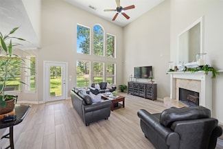 18882 Mystic Point, Montgomery, TX 77356