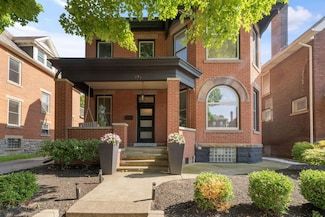 275 E Deshler Ave, Columbus, OH 43206