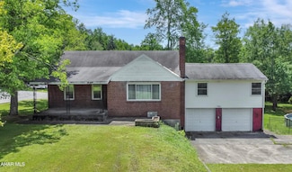 751 Pike Rd, Johnstown, PA 15909