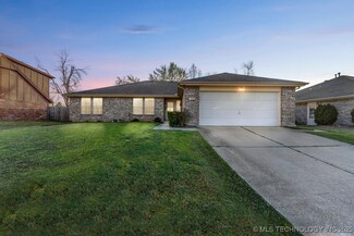 10205 E 24th St, Tulsa, OK 74129