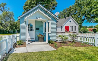 642 N Harrison Ave, Aurora, IL 60506