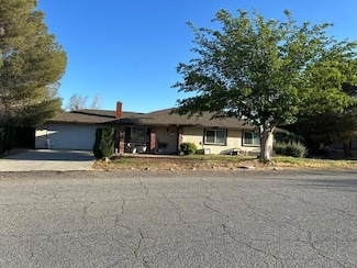 16466 Wells Fargo Ave, Palmdale, CA 93591