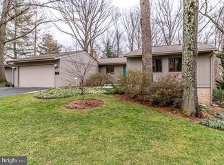 4311 Ann Fitz Hugh Dr, Annandale, VA 22003