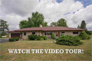 8300 Coon Hill Rd, Munith, MI 49259