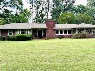 3335 Highland Park Place, Memphis, TN 38111