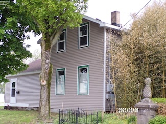 118 E Buckeye St, Clyde, OH 43410