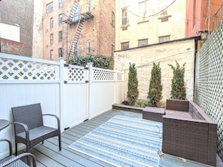 332 E 9th St Unit gfw, New York, NY 10003