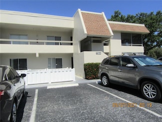 7304 W Cntry Club Dr N Unit 115, Sarasota, FL 34243