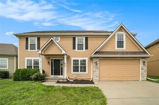 930 Southfork St, Lansing, KS 66043