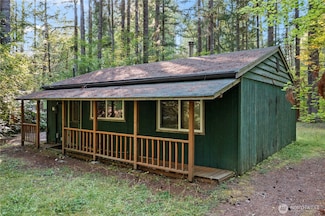 171 N Kokanee Cove Way, Hoodsport, WA 98548