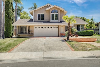 1103 Countrywood Ln, Vista, CA 92081