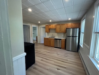 6 Clifford St Unit 2, Middleboro, MA 02346