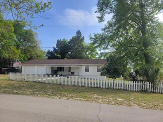 711 NW Avenue C, Carrabelle, FL 32322