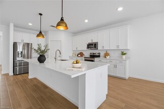 1779 Hagen Ct, Naples, FL 34120