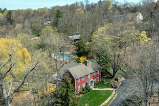 62 Kitchawan Rd, Pound Ridge, NY 10576