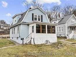 593 Cooke St, Waterbury, CT 06710