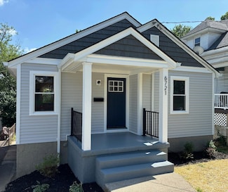 6721 Bramble Ave, Cincinnati, OH 45227