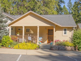 303 Fairway Village Dr, Murphys, CA 95247