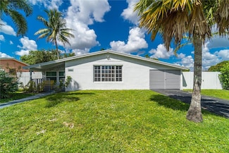 1510 N 73rd Way, Hollywood, FL 33024