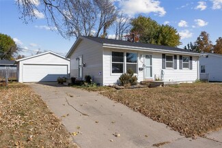 1140 W 8th Ave, Marion, IA 52302