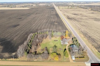 28134 400th St, Le Sueur, MN 56058