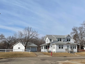 832 Birch St S, Sauk Centre, MN 56378