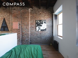 186 E 2nd St Unit 16, New York, NY 10009