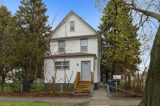 1105 Adams St, North Chicago, IL 60064
