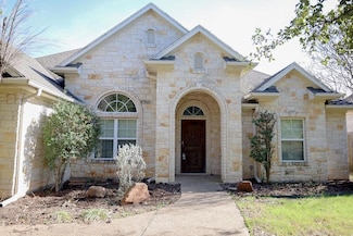 1304 Fort Collins Dr, Woodway, TX 76712