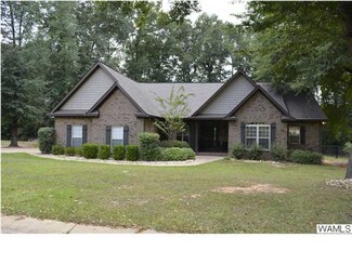 1000 Burke Dr, Moundville, AL 35474