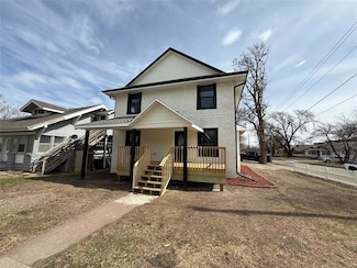 1303 E 14th St, Des Moines, IA 50316