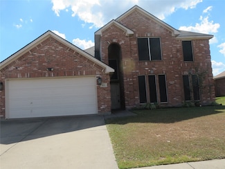822 Christine Dr, Cedar Hill, TX 75104
