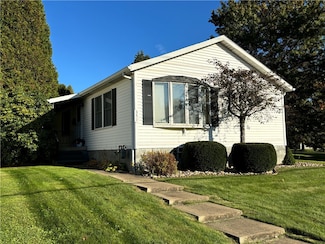 351 Pennsylvania Ave, Kane, PA 16735