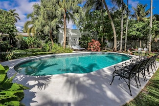 1329 Tyler St, Hollywood, FL 33019