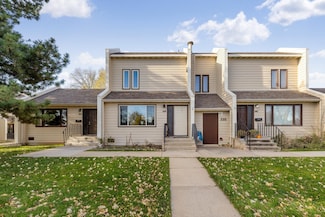 335 S Canyon Rd, Rapid City, SD 57702