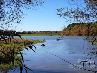 2525 Deertrack Cir Unit lake & boat landing, Lancaster, SC 29720