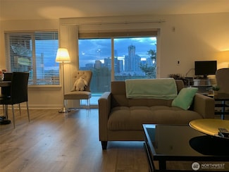 701 122nd Ave NE Unit 102, Bellevue, WA 98005