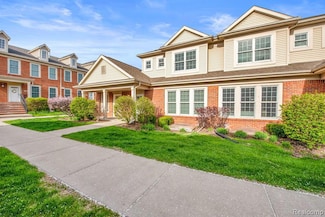 616 Superior Blvd, Wyandotte, MI 48192