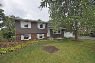 42215 N Hanks Ave, Zion, IL 60099