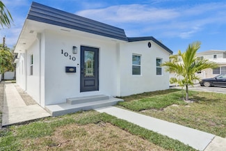 1010 N 16th Ave, Hollywood, FL 33020