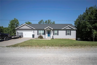 202 Sapphire Ln, Jackson, MO 63755