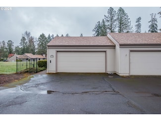 6680 Continental Cir SE, Salem, OR 97306