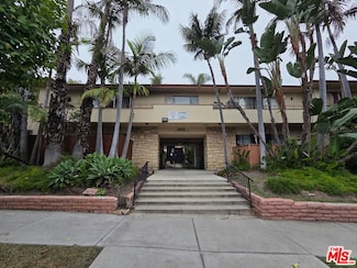 3875 Coco Ave, Los Angeles, CA 90008